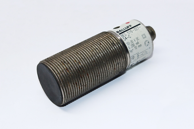 BALLUFF BES 516-327-S4-C Inductive standard sensors BES01EE