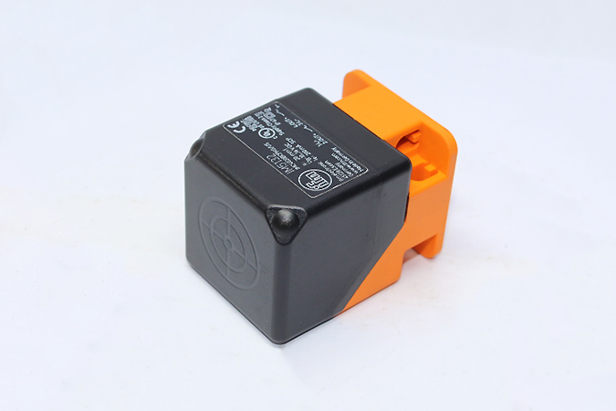 IFM IM5132 Inductive sensor IMC4020BCPKG/K1/US-100-DPA