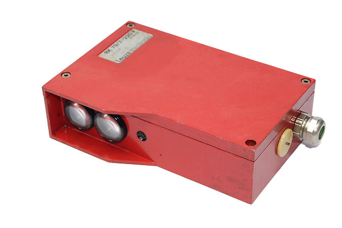 LEUZE RK 79/7-220V POLARIZED RETRO-REFLECTIVE PHOTOELECTRIC SENSOR 50000462