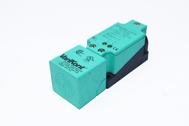 PEPPERL+FUCHS NJ20+U1+W Inductive sensor