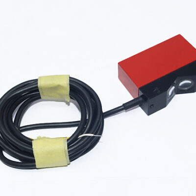 Leuze RK 93/4-20 Energetic diffuse sensor 50000550