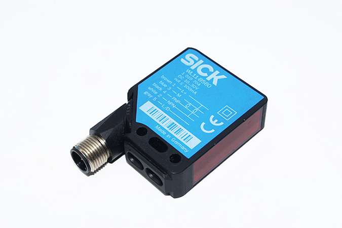 SICK WL11-B560 Photoelectric retro-reflective sensor 1019704