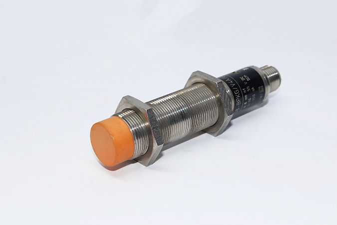 IFM IG5602 Inductive sensor IGA3008-BPKG/V4A/US-104