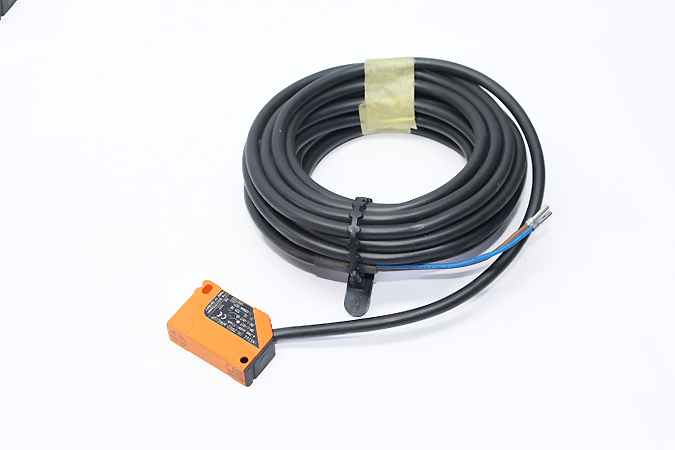 IFM IN5244 Inductive sensor IN-2003-ARKG/UP