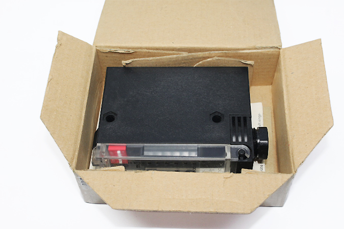 PEPPERL+FUCHS VISOLUX RL24-55 Photoelectric Sensor
