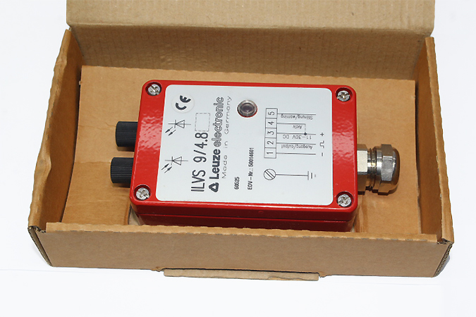 Leuze ILVS 9/4.8 Fiber Optic Amplifier 50014601