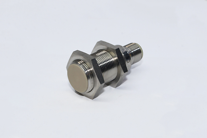 IFM IGT203 Inductive sensor IGB3008BBPKG/V4A/US-104