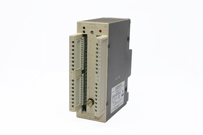 SIEMENS 6ES5 482-8MA12 DIGITAL INPUT/OUTPUT MODULE