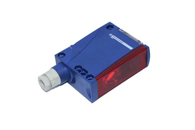 TELEMECANIQUE XUX0AKSAT16T Photoelectric Sensor