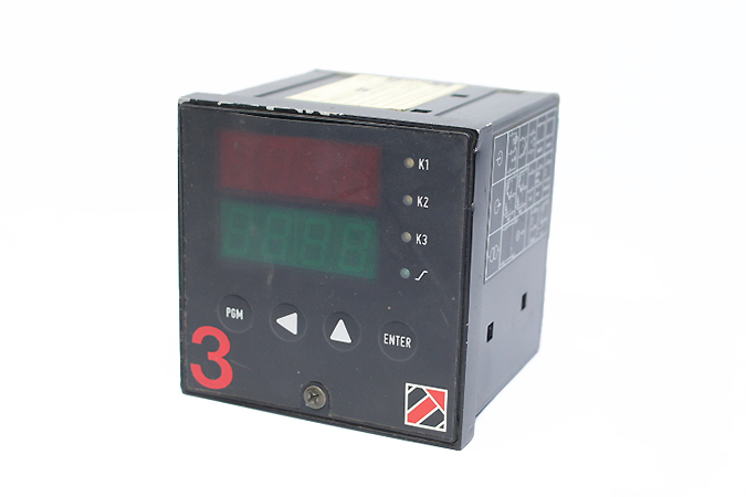 JUMO DTR-04/1-042-59-0 Temperature Controller
