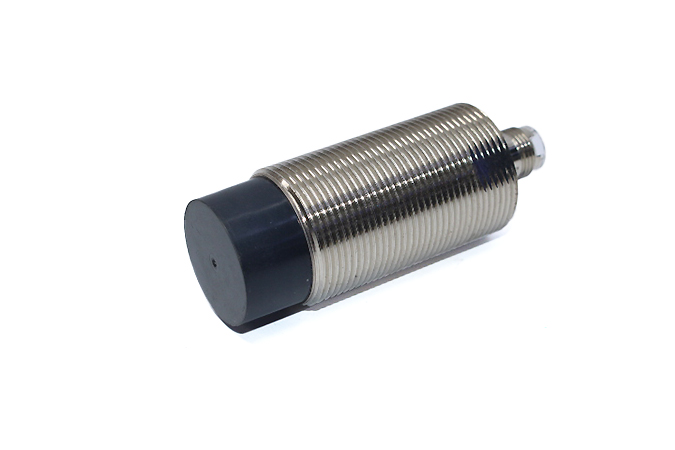 OMRON E2A-M30LN30-M1-B1 Proximity Sensor