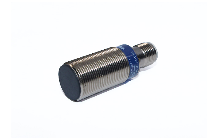 TELEMECANIQUE XS518B1PAM12 Inductive proximity sensor
