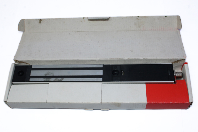 ABB 2TLA042022R2700 Jokab Safety Interlock Switch Magne 3X