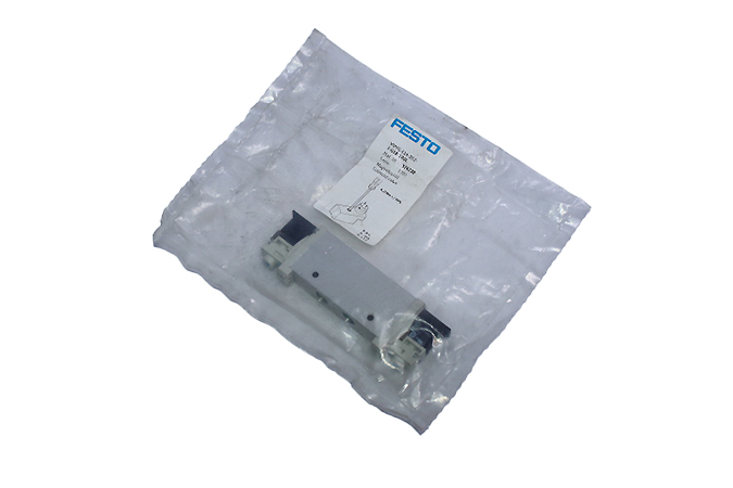 FESTO VUVG-L14-B52-T-G18-1R8L Solenoid valve 574230