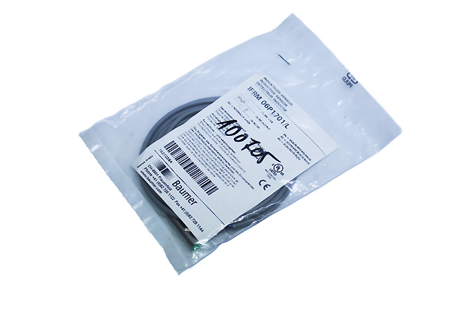 Baumer IFRM 06P1701/L Inductive proximity switch 10212284