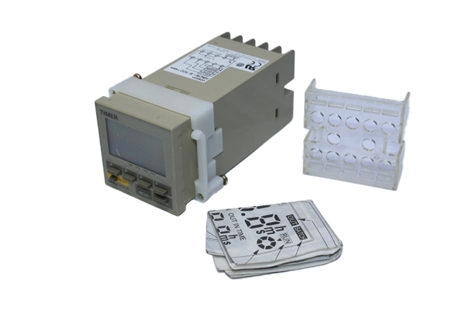 OMRON H5CR-B-500 DIGITAL TIMER (24 V)