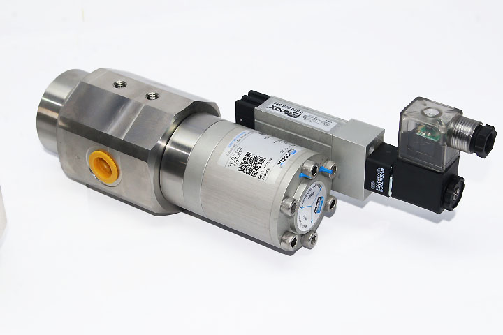 Coax 5-PCD 10 DR NC High Pressure Lateral Valves 0-250 bar