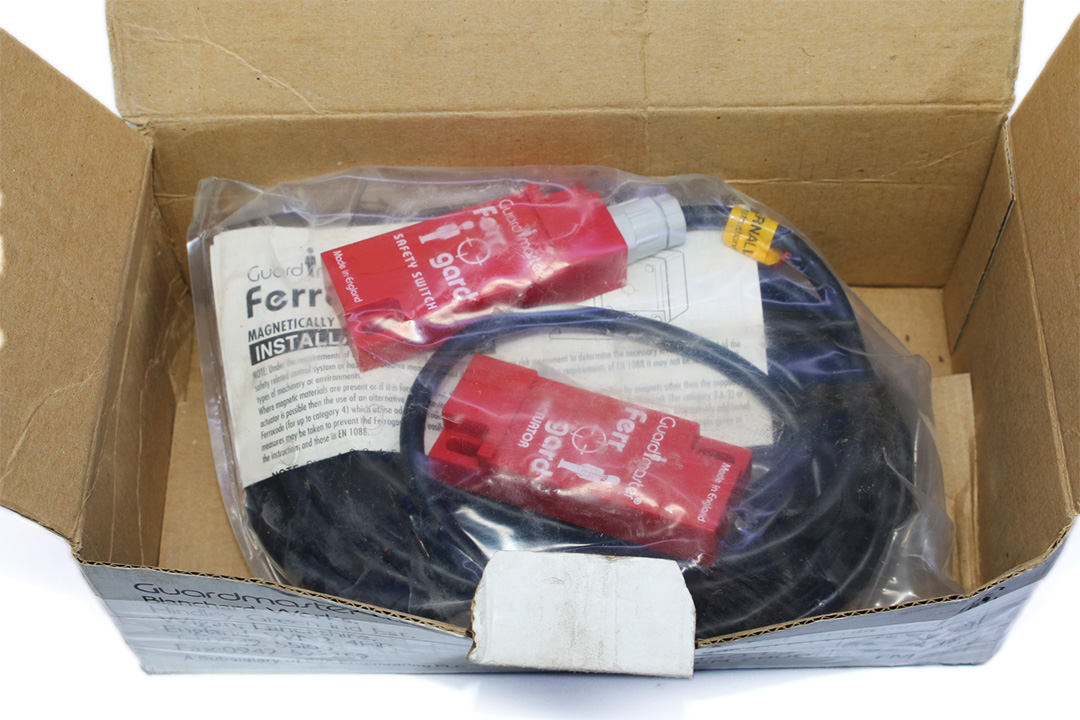 GUARDMASTER FRS-2 Safety Switch 02038
