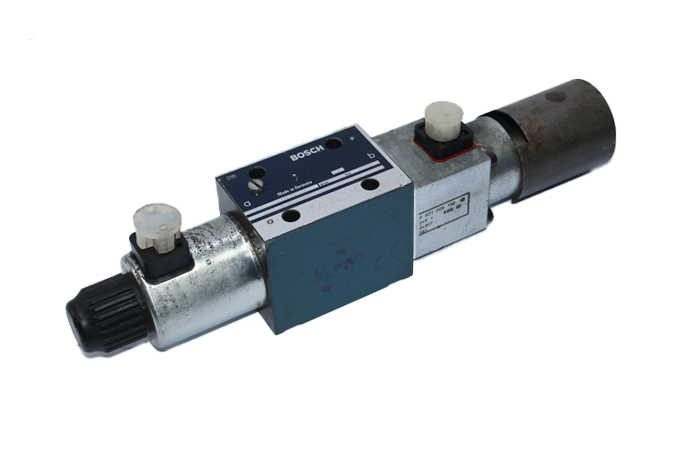 BOSCH 0 810 001 886 SERVO SOLENOID VALVE 081WV10P1V1001WS024/00SD00