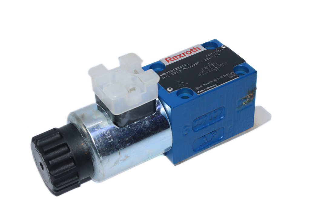 REXROTH R901230573 DIRECTIONAL SEAT VALVE M-2 SED 6 PK13/350 C G24 K4/V