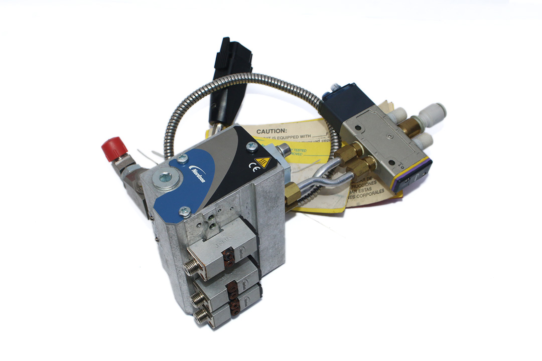 NORDSON MB2-BEL04ACATRBSPF43 HOT MELT GLUE APPLICATOR 8527951