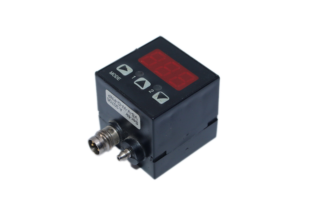 Schmalz VS-V-W-D-PNP Vacuum Switch -1 /0 bar 10.06.02.00113