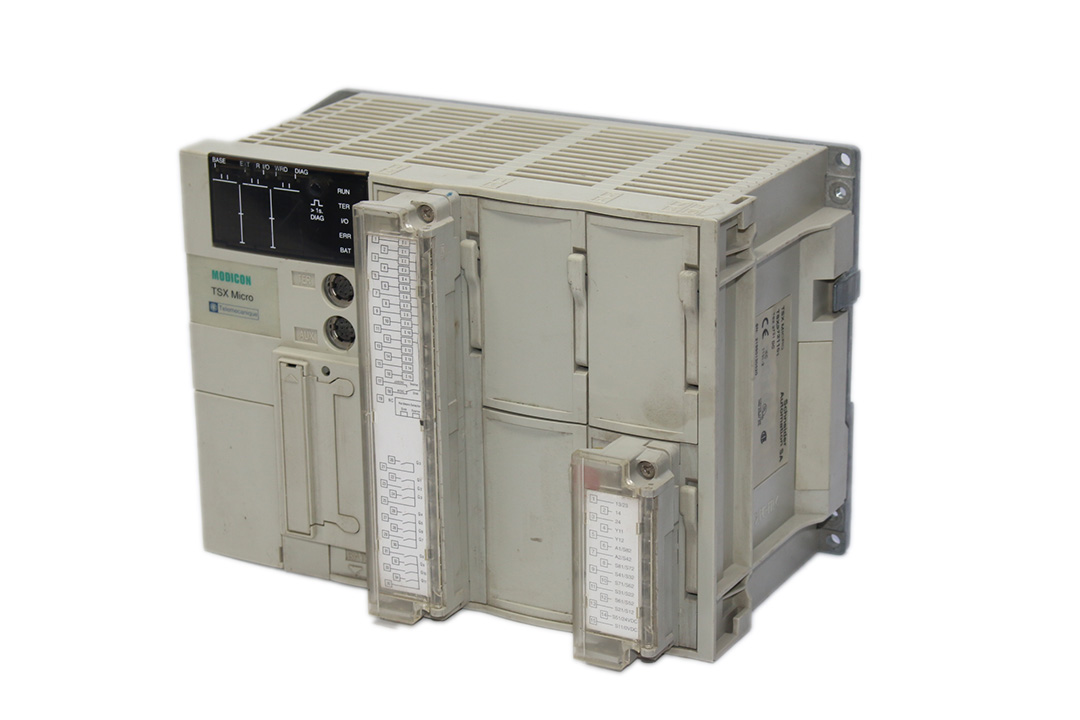 SCHNEIDER TSX3721101 MODULAR PLC TSX Micro