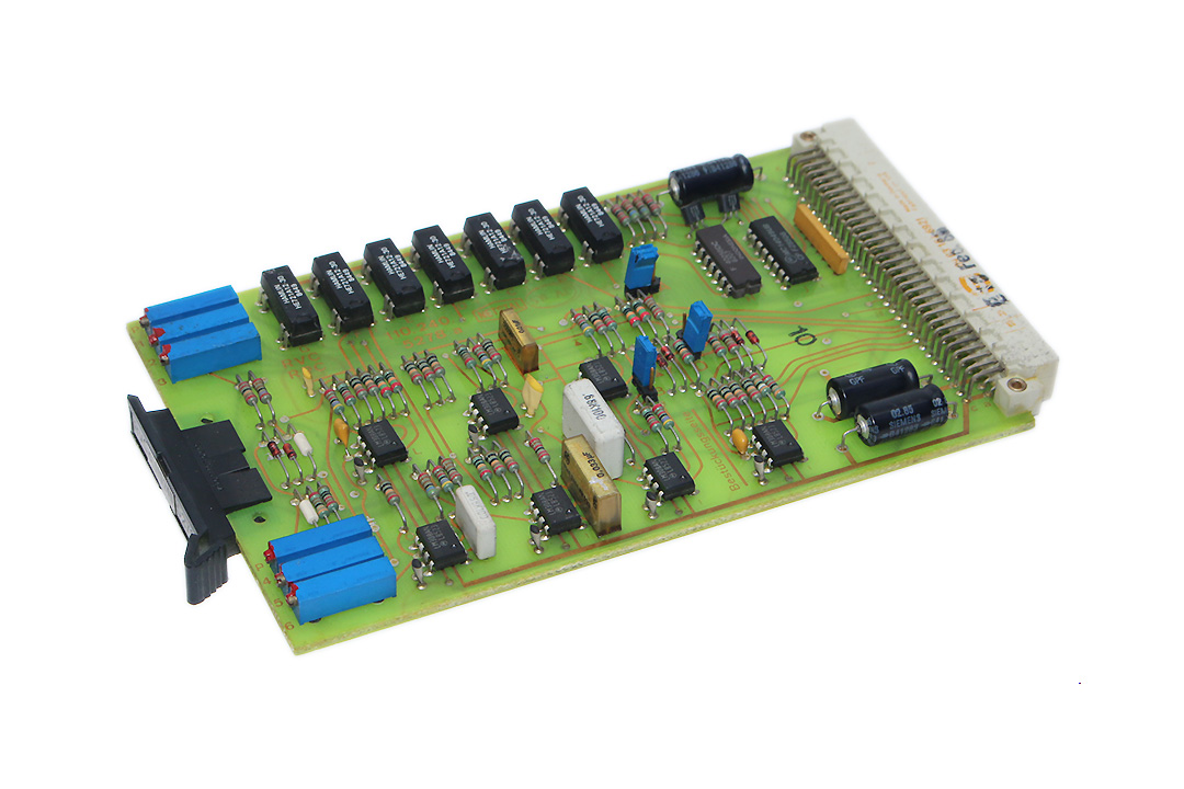 NETSTAL 110.240.5278 a RELAY INTERFACE BOARD