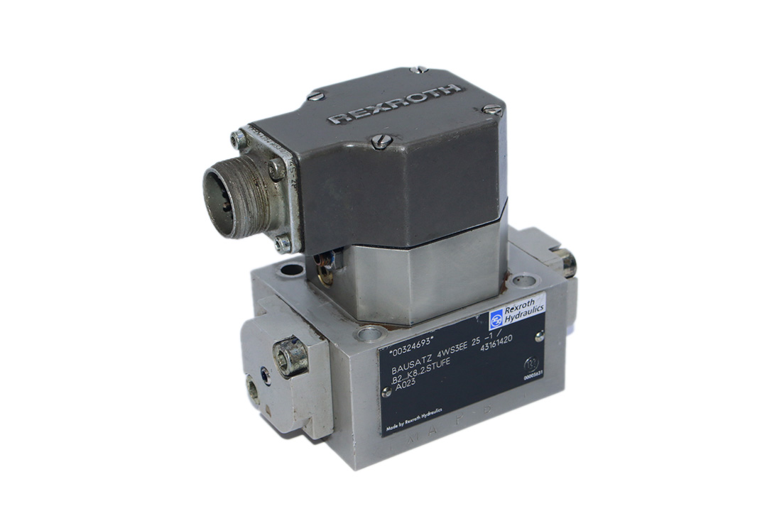 REXROTH R900324693 SERVO DIRECTIONAL VALVE 4WS3EE 25-1/B2....K8..2.STUFE