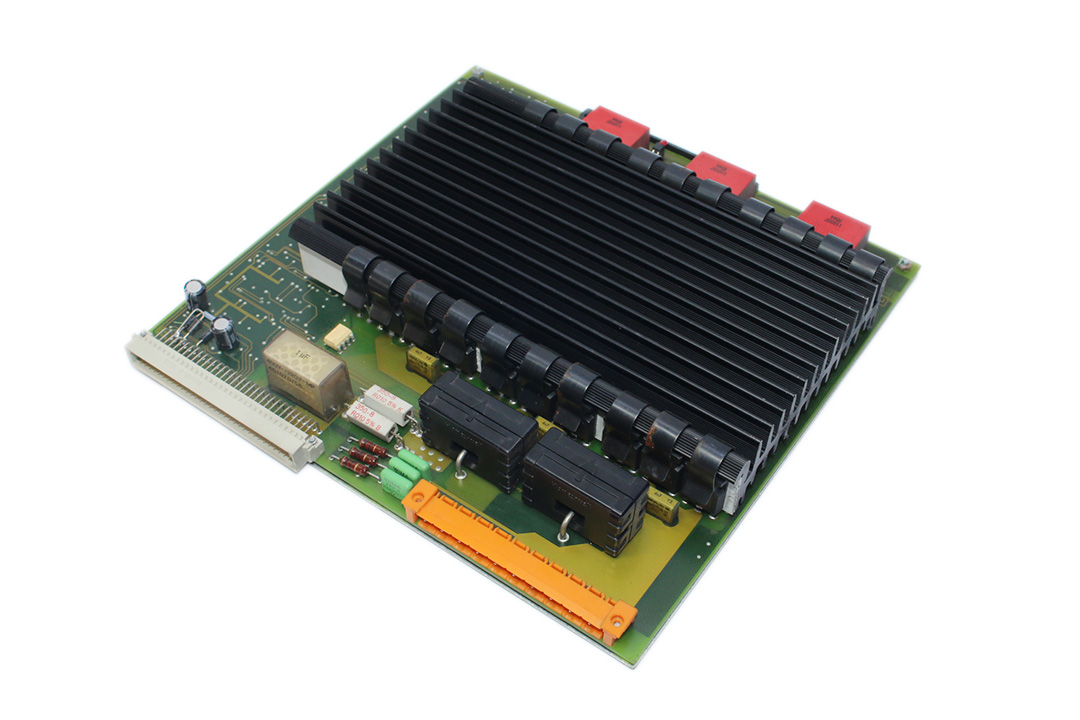 ABB DSQC 236G SERVO DRIVE UNIT YB560103-CD/29