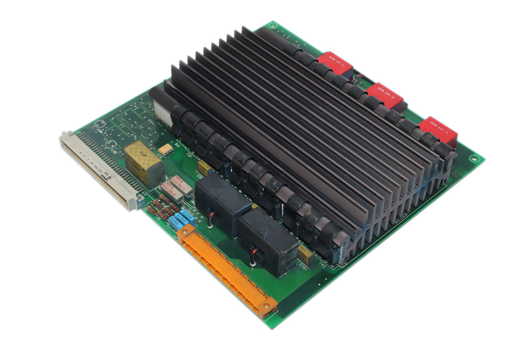 ABB DSQC 236T SERVO DRIVE AXIS CONTROL BOARD YB560103-CE/22