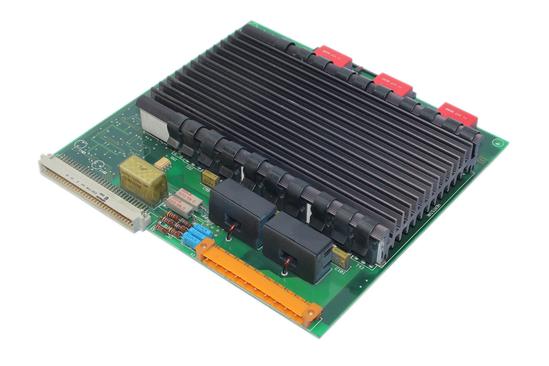 ABB DSQC 236G SERVO DRIVE AXIS CONTROL BOARD YB560103-CD/22