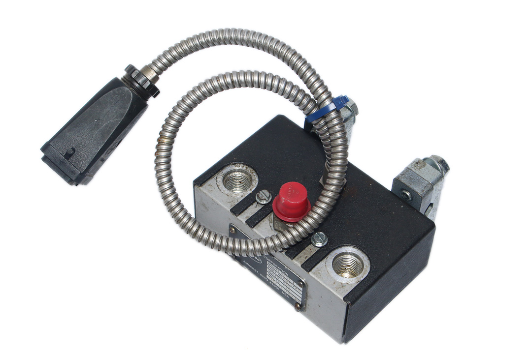 NORDSON H204 HOT GLUE DESPENSER MODULE R272723
