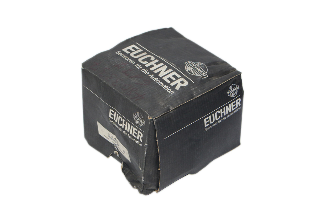 EUCHNER P1UG4A018 AFETY RELAY MODULE 026507