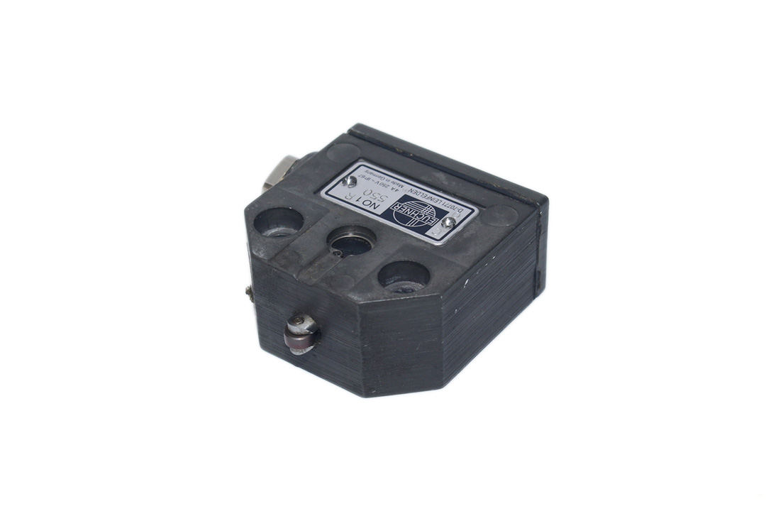 EUCHNER NO1R550 LIMIT SWITCH