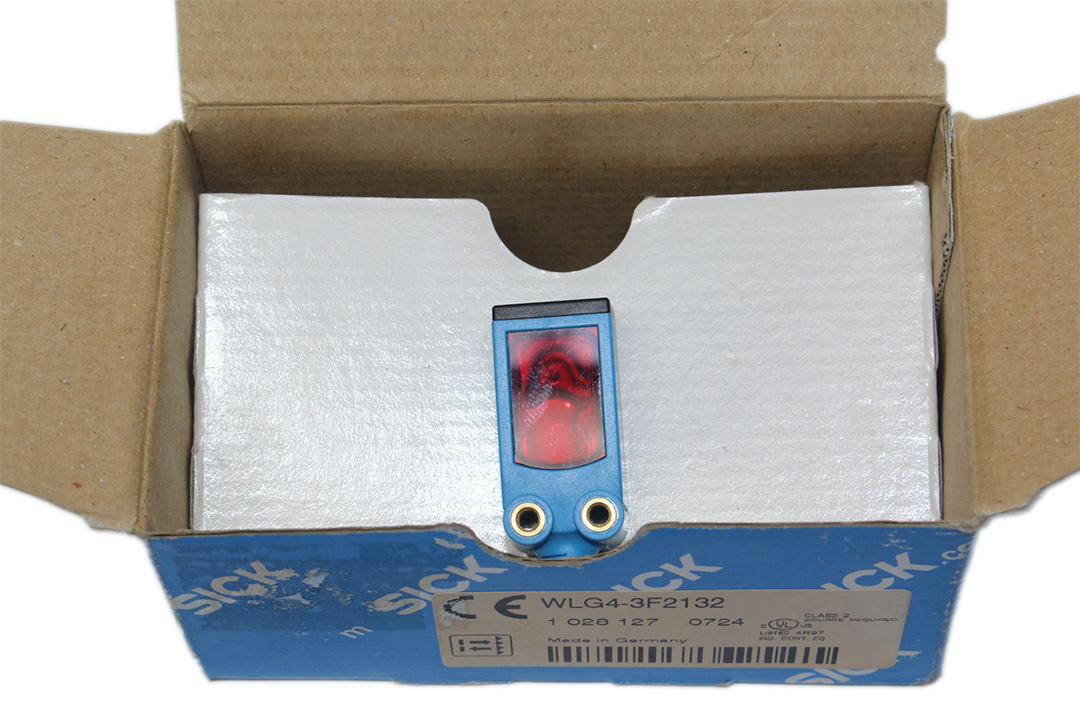 SICK WLG4-3F2132 PHOTOELECTRIC SENSOR 1028127