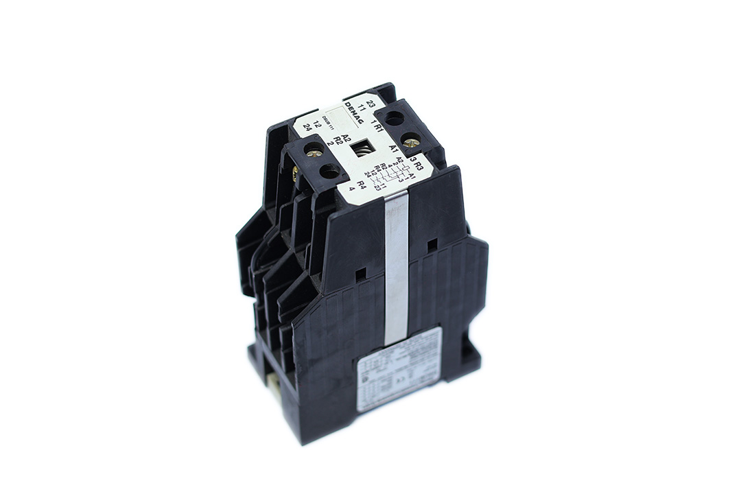 DEMAG DSUB 111 COIL SPEED CHANGE OVER CONTACTOR 87536044 220-230 V