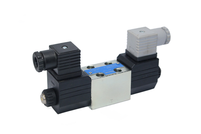 REXROTH R933003568 DIRECTIONAL SPOOL VALVE L5410M501OC0200