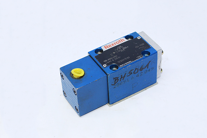 REXROTH 4 WH 6 D53/ directional valve R900449957