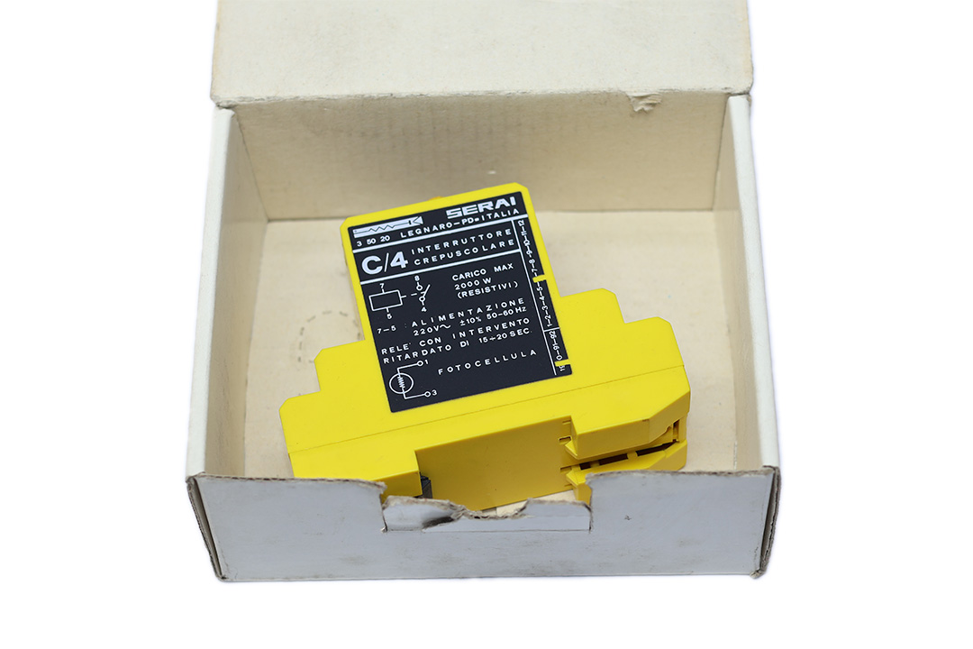SERAI C/4 TWILIGHT SWITCH