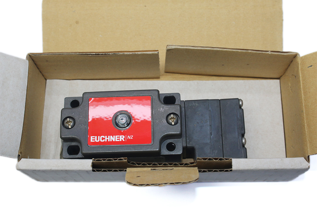 EUCHNER NZ1VZ-528EL060-M SAFETY SWITCH 090566