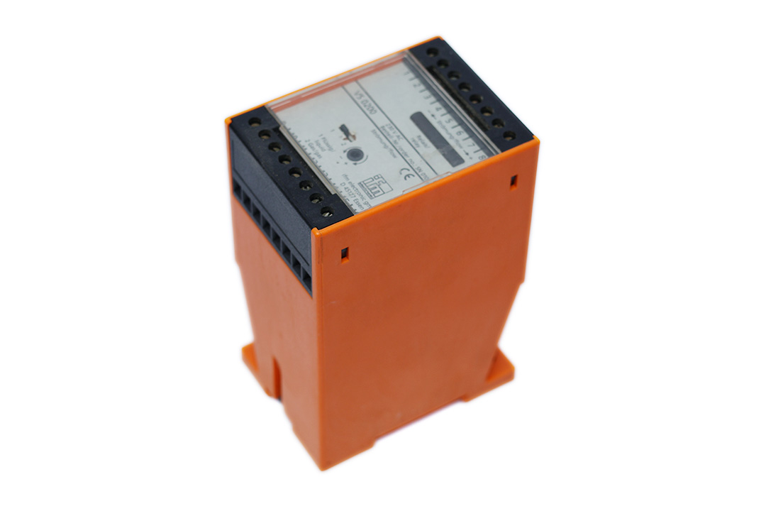 IFM VS 0200 CONTROL MONITOR SN0100