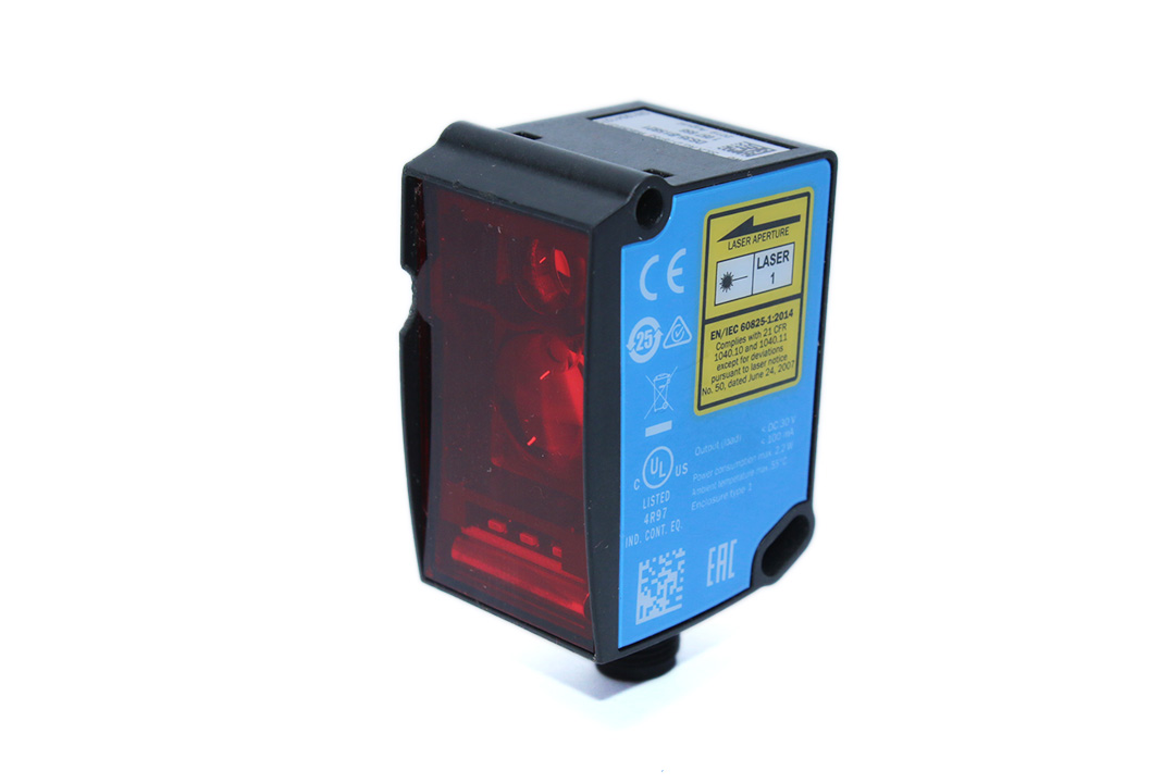 SICK DS35-B15821 LASER DISTANCE SENSOR 1057656