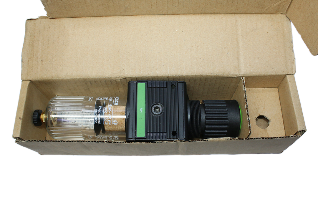 BOSCH 0821300370 PRESSURE REGULATOR