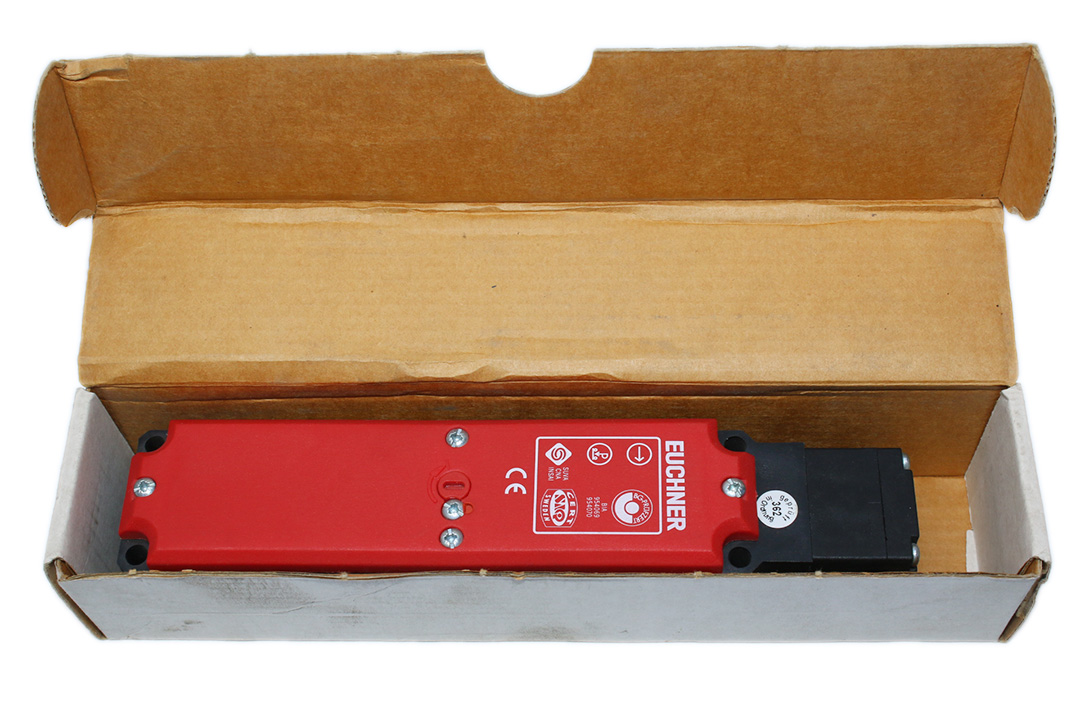 EUCHNER TP4-2131A024PG SAFETY SWITCH 073334