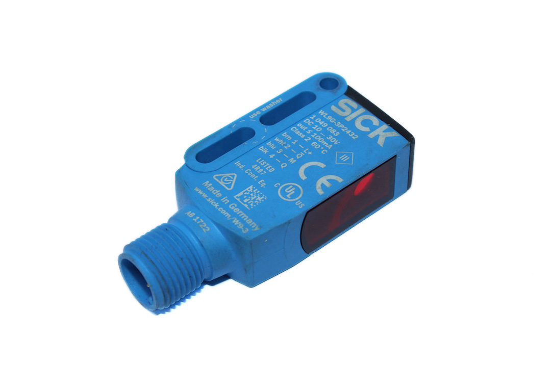 SICK WL9G-3P2432 PHOTOELECTRIC RETRO-REFLECTIVE SENSOR 1049083