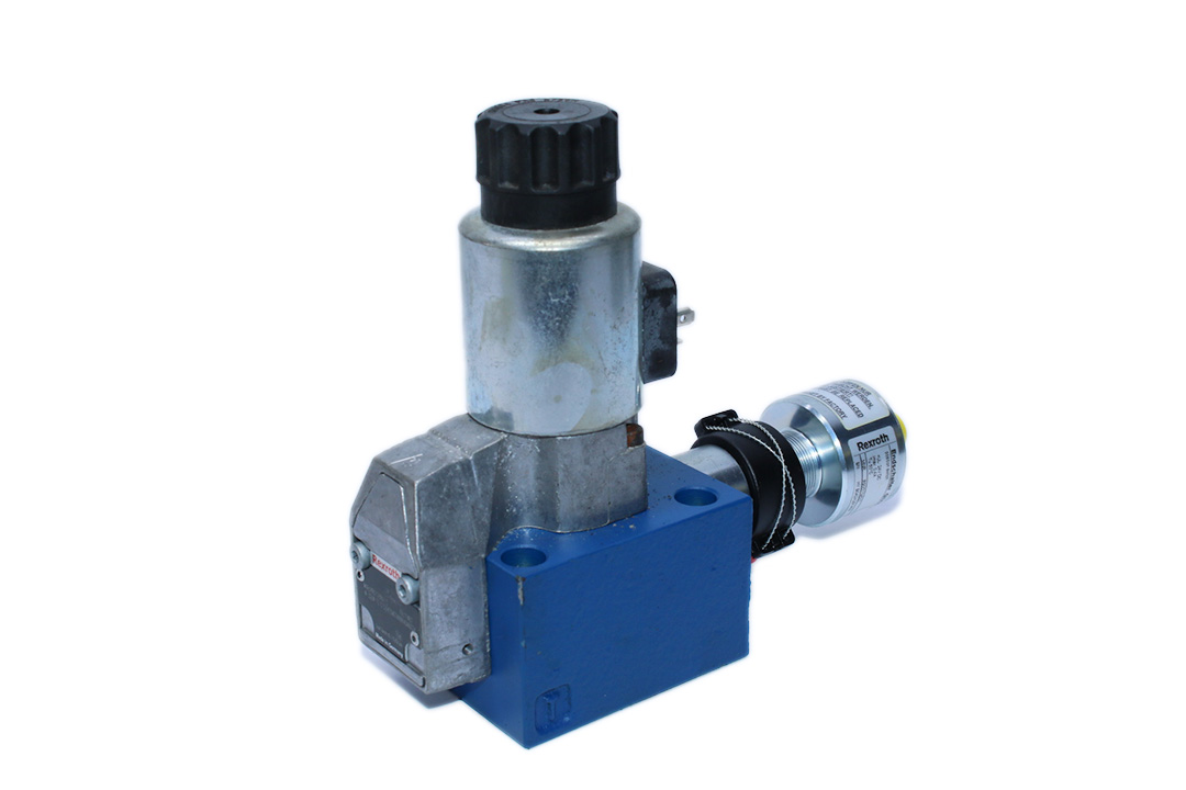 REXROTH R901288015 DIRECTIONAL CONTROL VALVE M-3SEW10C15/420MG24N9K4QMBG24