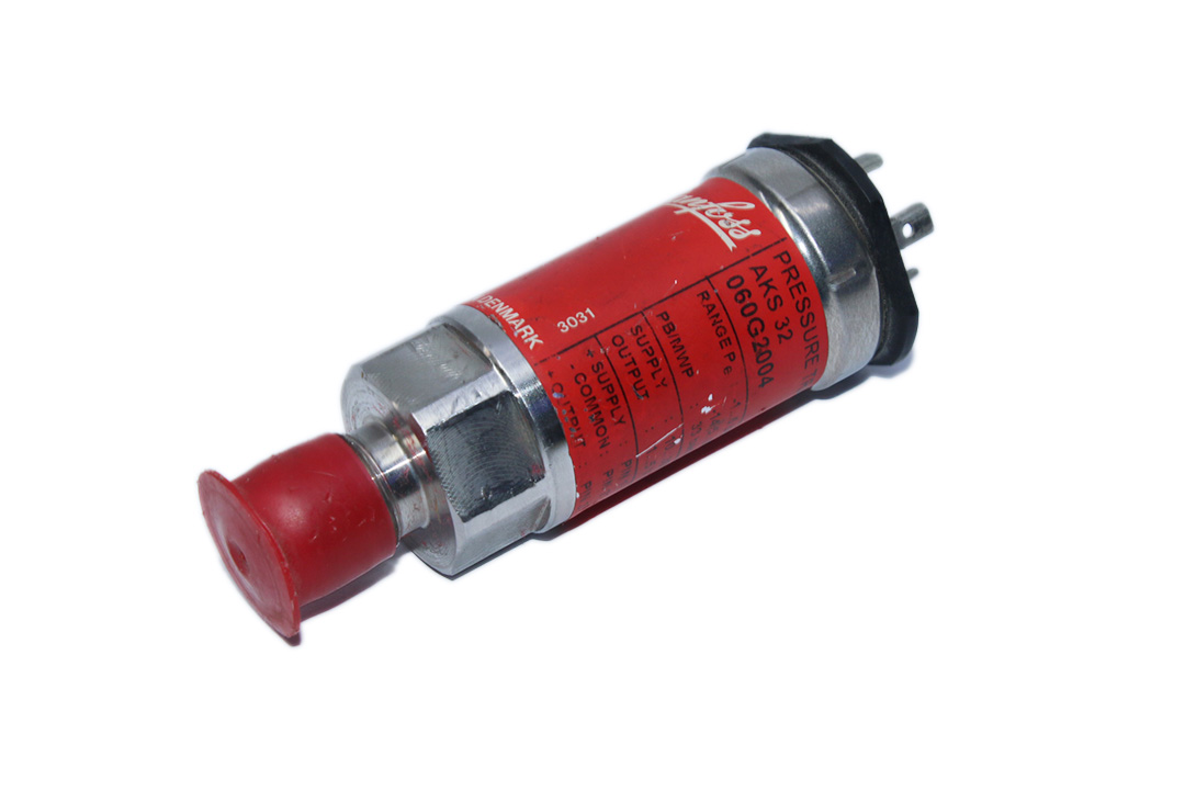 DANFOSS AKS 32 PRESSURE TRANSMITTER 060G2004