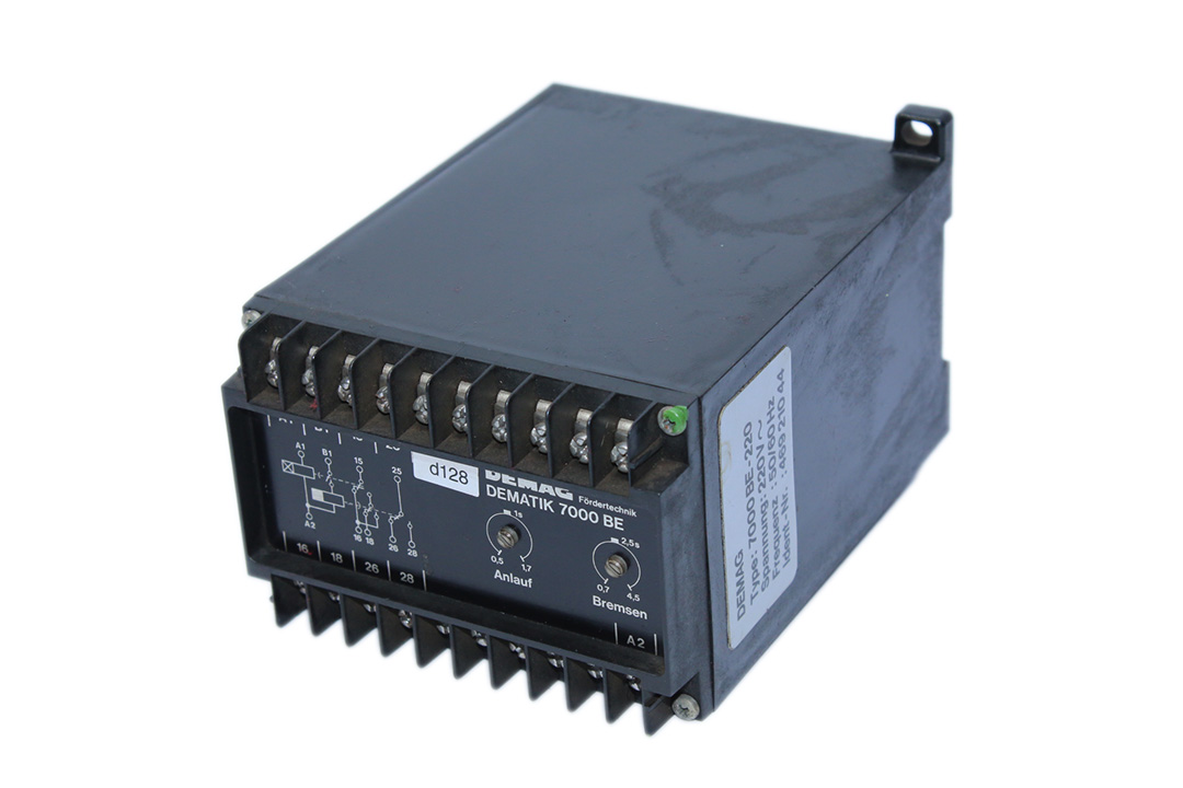 DEMAG 7000 BE-220 TIMER RELAY 469 210 44 (220V)