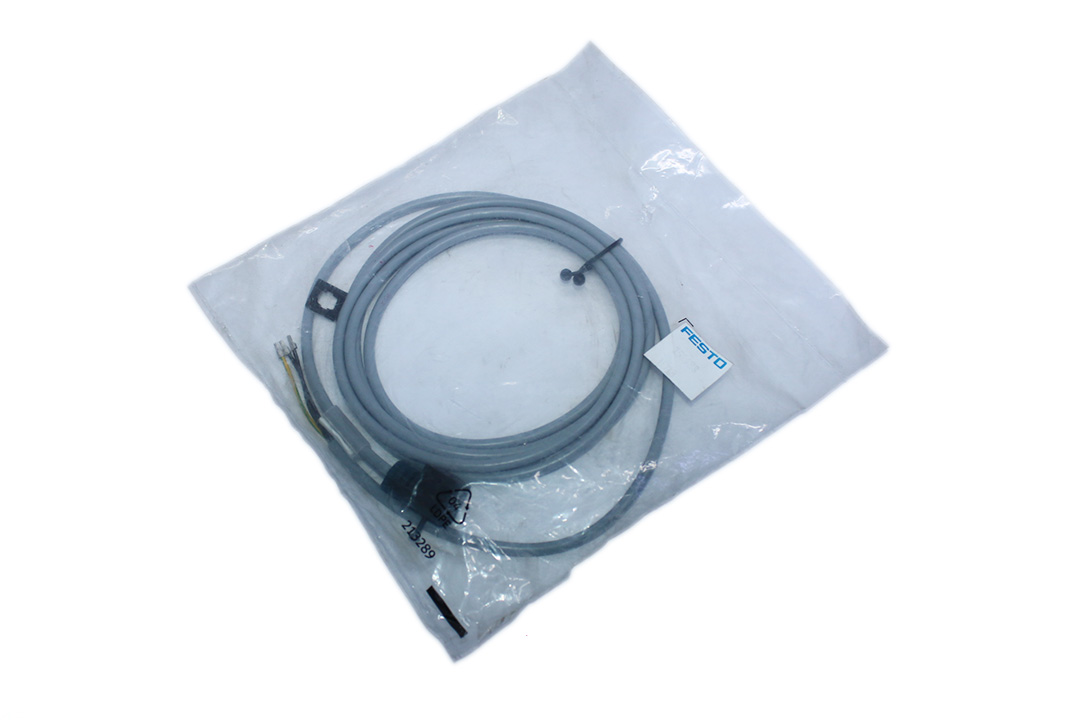 Festo KMEB-1-24-2.5-LED Plug socket with cable 151688